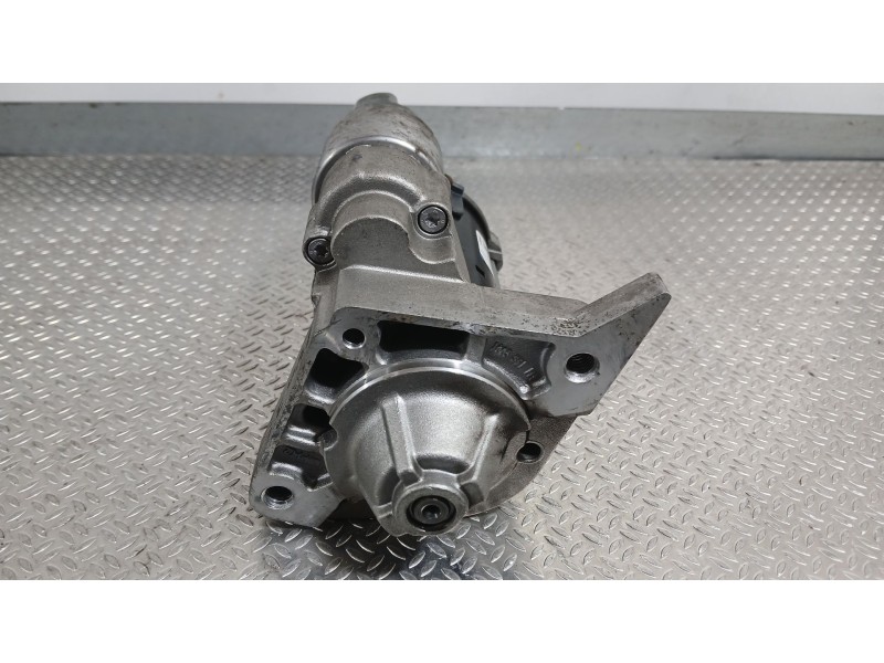 Recambio de motor arranque para dacia sandero ii (b8_) 1.0 sce 75 (b8jc, b8jd) referencia OEM IAM 233002596R  