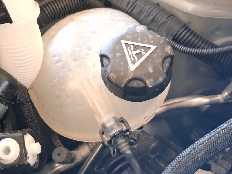 Recambio de deposito expansion para fiat 600 (364) 1.2 t hybrid referencia OEM IAM 9824198680  