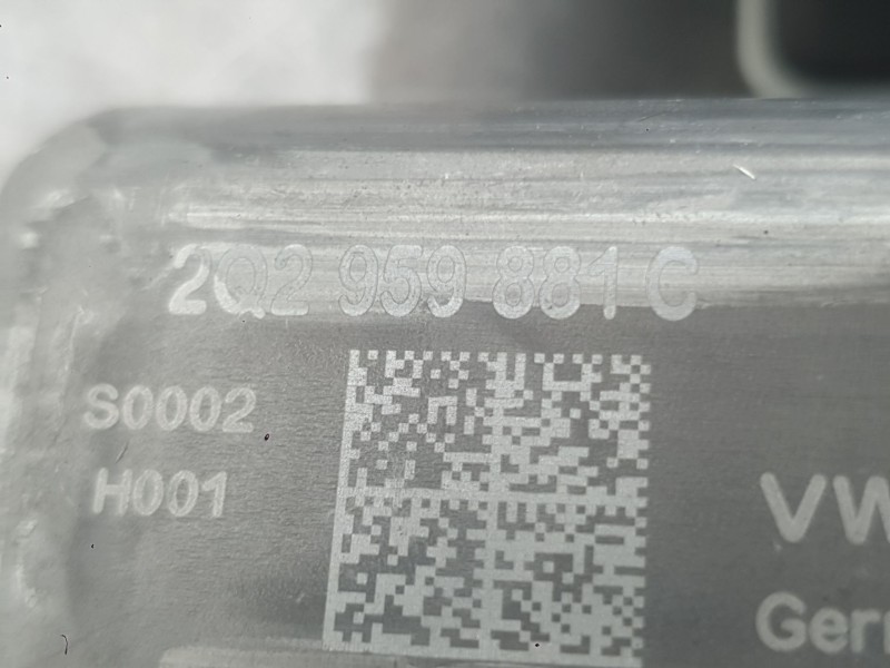 Recambio de elevalunas delantero izquierdo para skoda fabia iii (nj3) 1.0 tsi referencia OEM IAM 2Q2959881C 6V0837039 