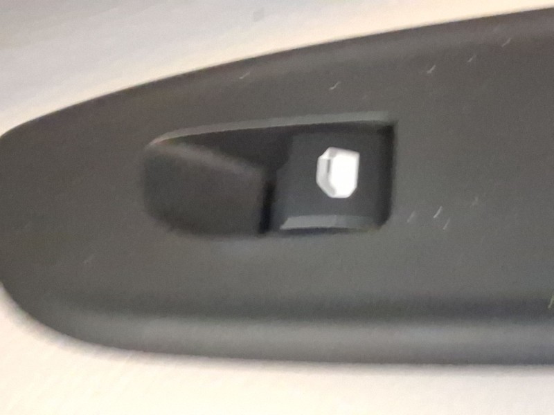 Recambio de mando elevalunas delantero derecho para fiat 600 (364) 1.2 t hybrid referencia OEM IAM 98044803ZD  