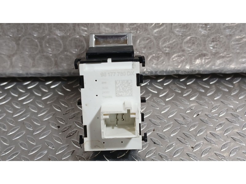 Recambio de mando elevalunas delantero izquierdo para ds ds 7 crossback (j4_, jr_, jc_) 1.5 bluehdi 130 (jcyhzj, jcyhzr) referen