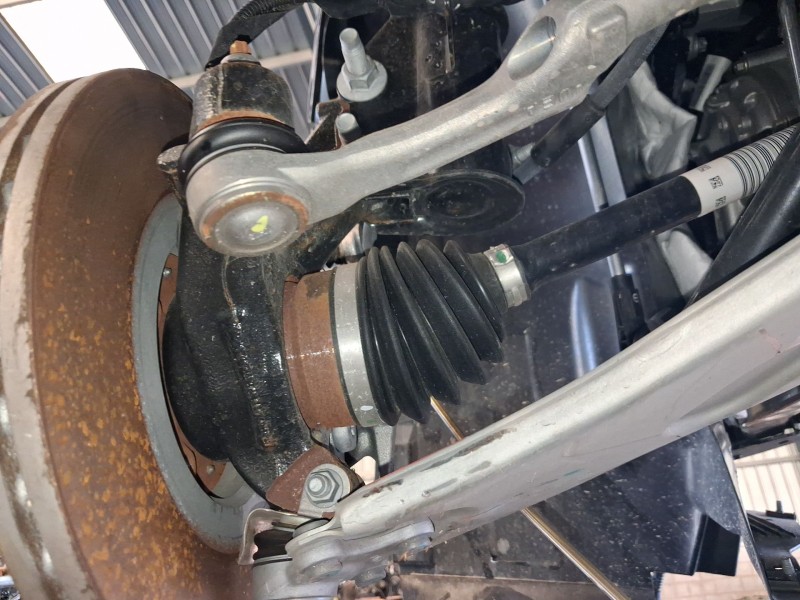 Recambio de mangueta delantera izquierda para fiat 600 (364) 1.2 t hybrid referencia OEM IAM 52235991  