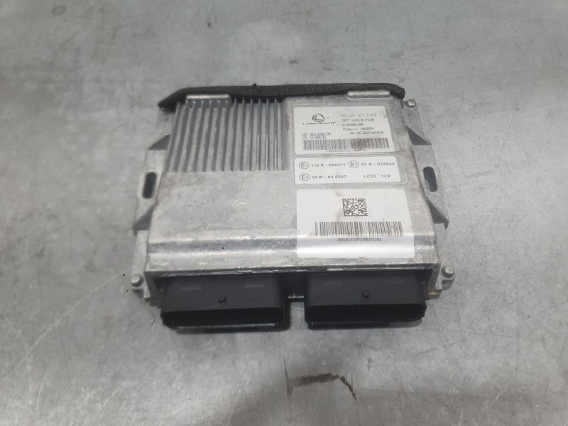 Recambio de centralita motor uce para dacia sandero iii 1.0 tce 90 referencia OEM IAM 237106048S  