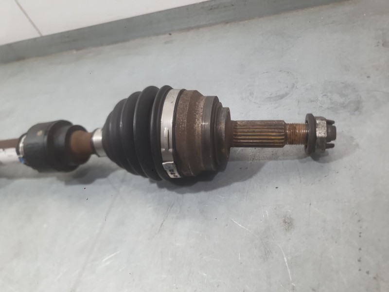 Recambio de transmision delantera derecha para dacia sandero iii 1.0 tce 90 referencia OEM IAM 391003401R  