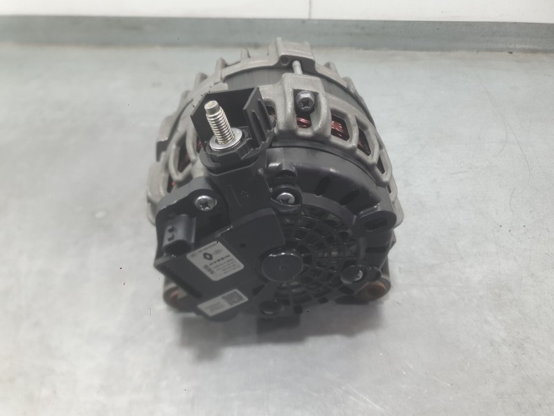 Recambio de alternador para dacia sandero iii 1.0 tce 90 referencia OEM IAM 231005607R  