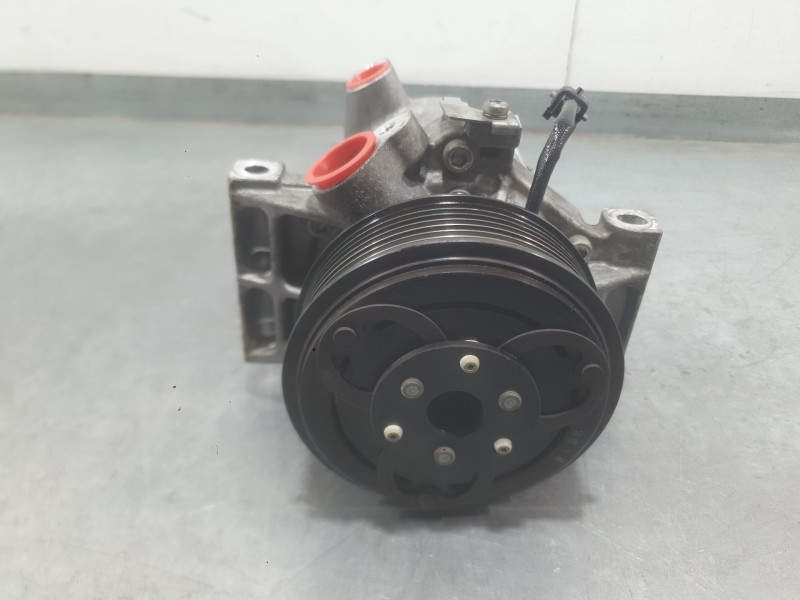Recambio de compresor aire acondicionado para dacia sandero iii 1.0 tce 90 referencia OEM IAM 926008469R  