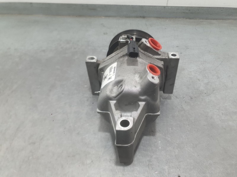 Recambio de compresor aire acondicionado para dacia sandero iii 1.0 tce 90 referencia OEM IAM 926008469R  