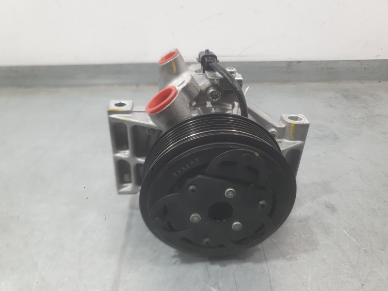 Recambio de compresor aire acondicionado para dacia sandero iii 1.0 tce 90 eco-g referencia OEM IAM 926008469R  