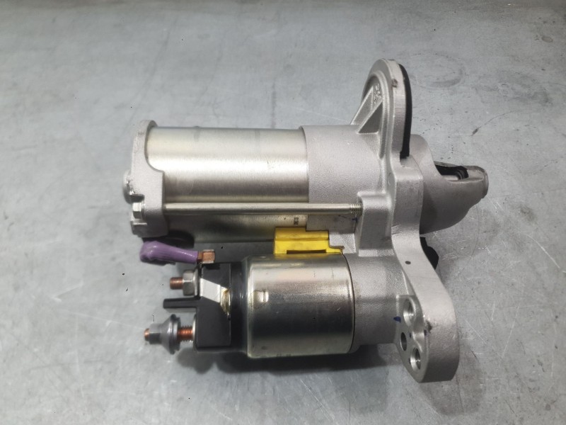 Recambio de motor arranque para dacia sandero iii 1.0 tce 90 eco-g referencia OEM IAM 233008820R  