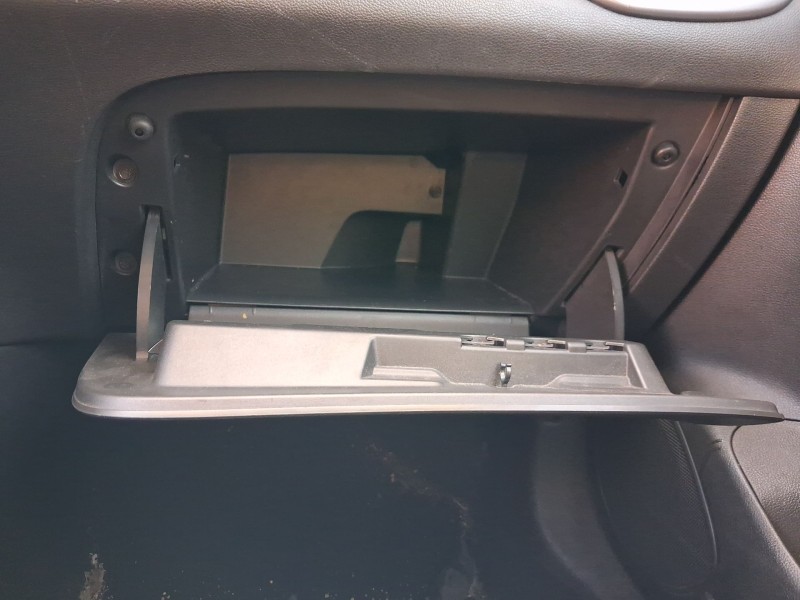 Recambio de guantera para opel astra k (b16) 1.6 cdti (68) referencia OEM IAM 39046761  