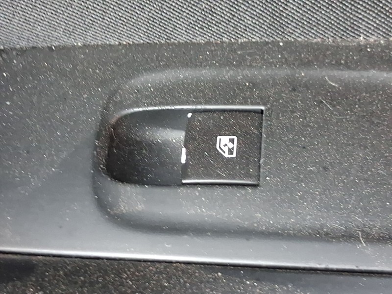 Recambio de mando elevalunas delantero derecho para opel astra k (b16) 1.6 cdti (68) referencia OEM IAM 13408448  