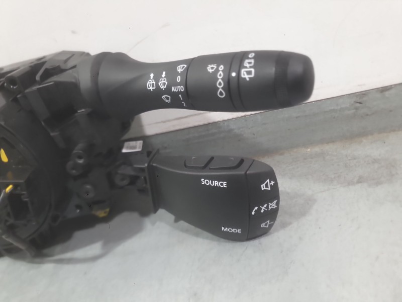 Recambio de mando luces y limpia para dacia sandero iii 1.0 tce 90 eco-g referencia OEM IAM   