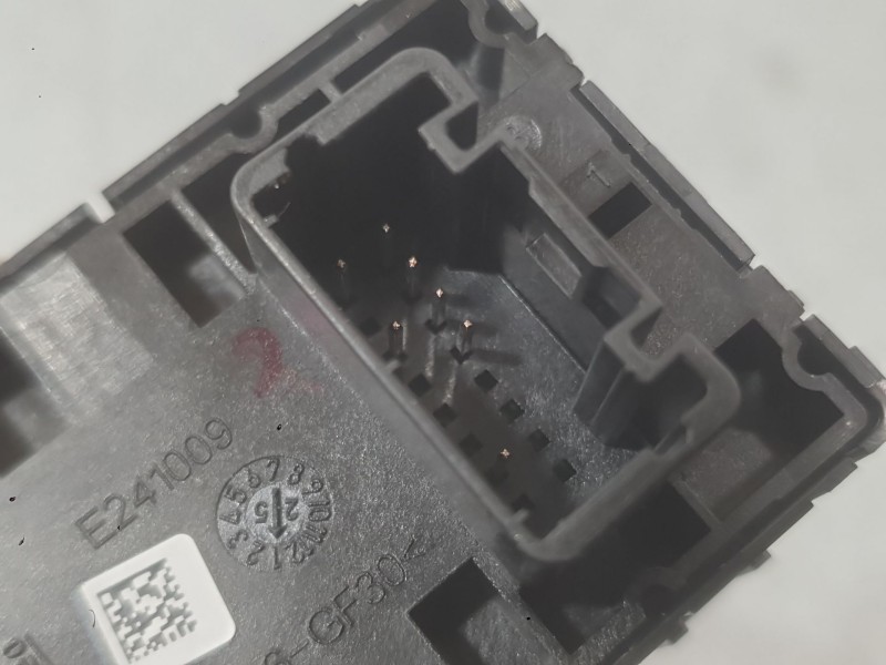 Recambio de mando retrovisor para dacia sandero iii 1.0 tce 90 eco-g referencia OEM IAM   