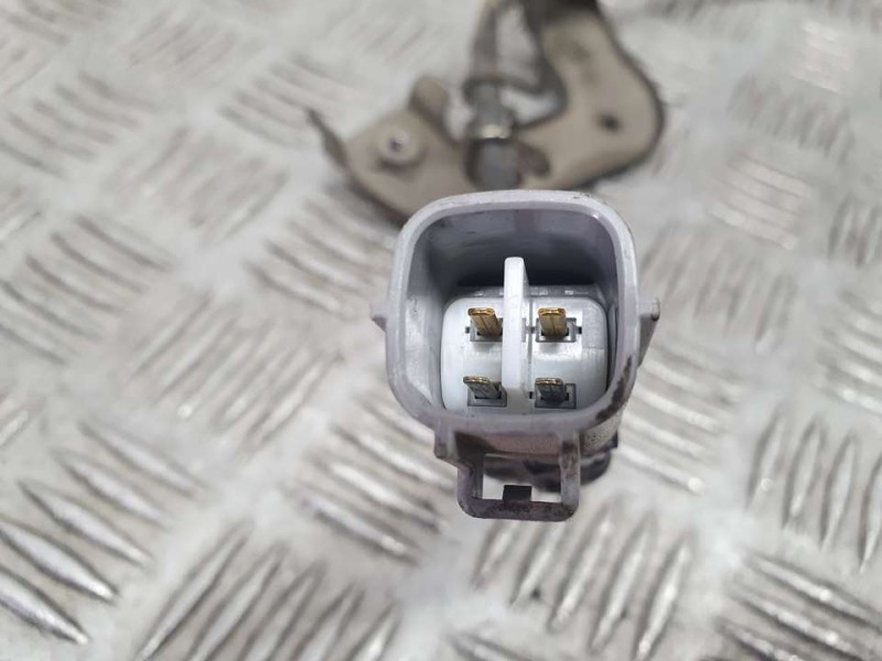 Recambio de sonda lambda para toyota prius (nhw30) plug-in hybrid executive referencia OEM IAM 8946547080 330204E28 DENSO