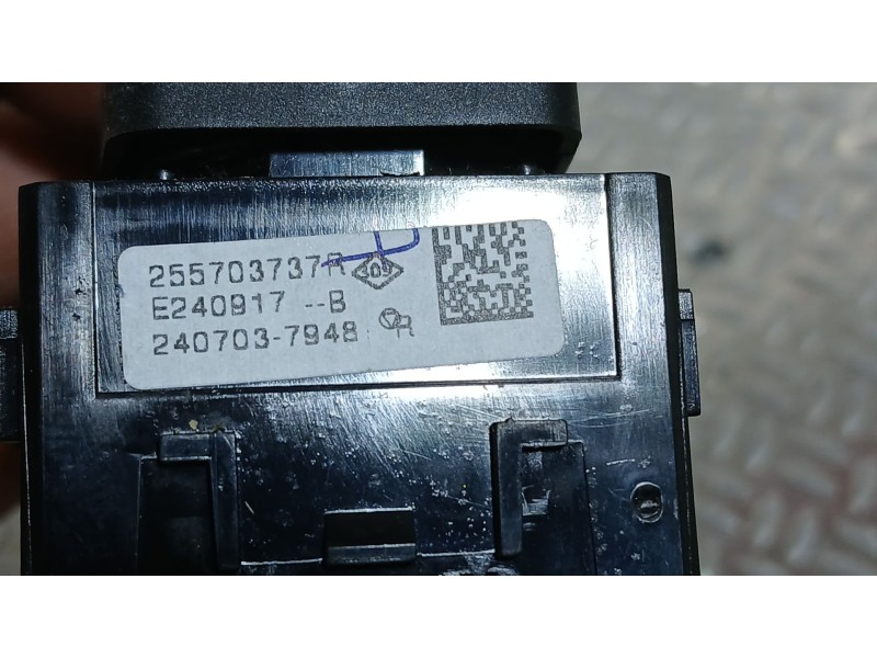 Recambio de mando retrovisor para dacia sandero iii 1.0 tce 90 eco-g referencia OEM IAM   