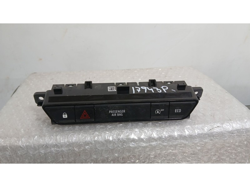 Recambio de mando multifuncion para dacia sandero iii 1.0 tce 90 eco-g referencia OEM IAM   