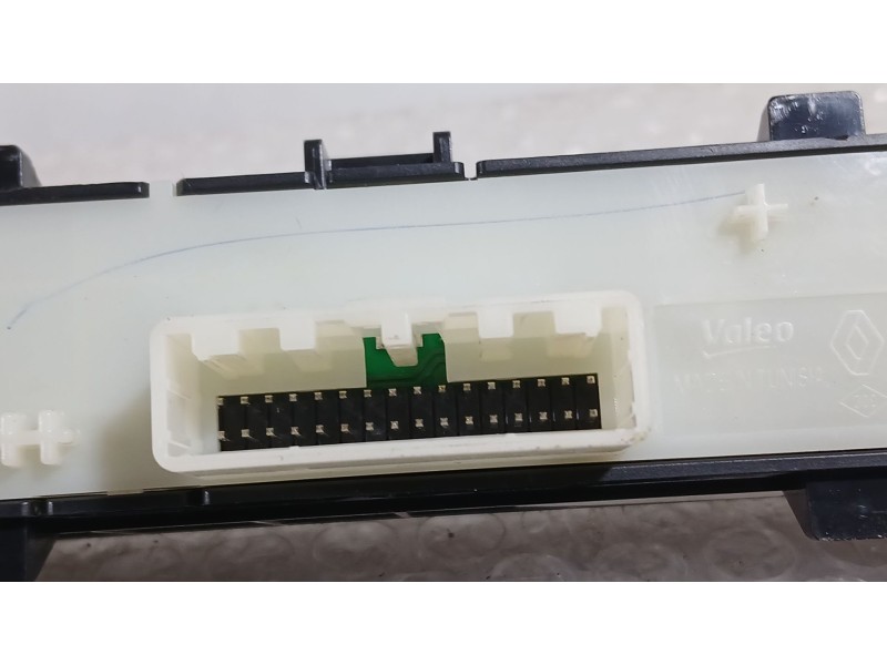 Recambio de mando multifuncion para dacia sandero iii 1.0 tce 90 eco-g referencia OEM IAM   