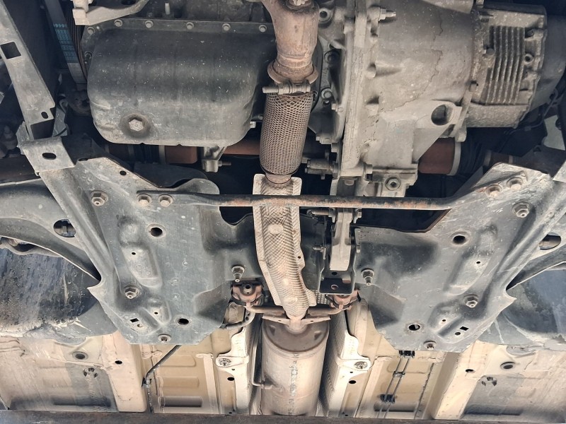 Recambio de puente delantero para citroën c-elysee (dd_) 1.6 bluehdi 100 referencia OEM IAM 9807026780  