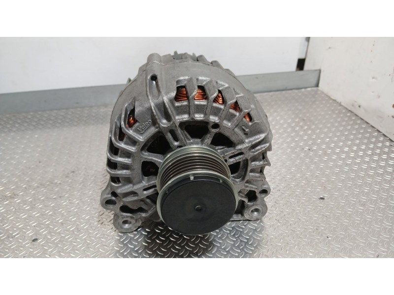 Recambio de alternador para volkswagen polo v (6r1, 6c1) 1.6 tdi referencia OEM IAM 06F903023F  