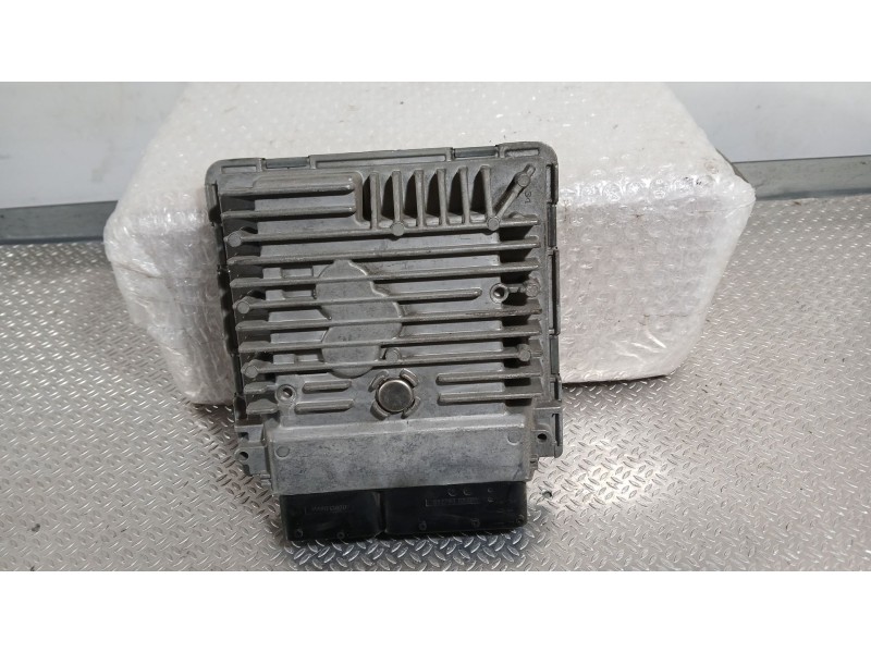 Recambio de centralita motor uce para volkswagen polo v (6r1, 6c1) 1.6 tdi referencia OEM IAM 03L906023MA  