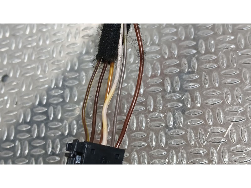 Recambio de retrovisor derecho para volkswagen polo v (6r1, 6c1) 1.6 tdi referencia OEM IAM 6C1857508A9B9 ELÉCTRICO 