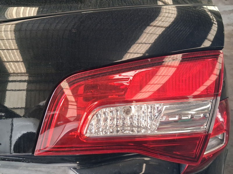 Recambio de piloto trasero derecho interior para renault koleos i (hy_) 2.0 dci 4x4 (hy0k) referencia OEM IAM 26550JY05A  