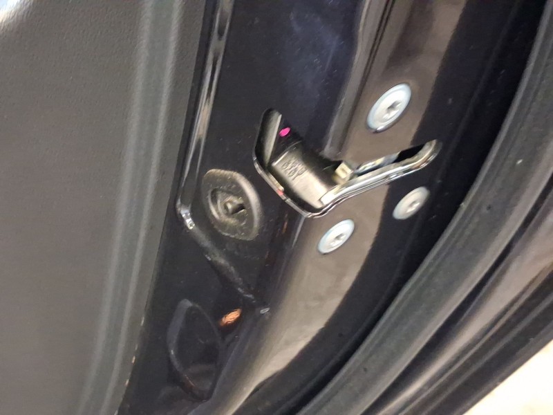 Recambio de cerradura puerta trasera derecha para renault koleos i (hy_) 2.0 dci 4x4 (hy0k) referencia OEM IAM 825029849R  