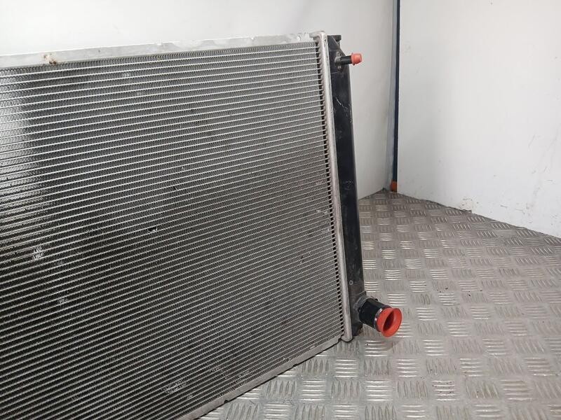 Recambio de radiador agua para toyota rav 4 exclusive referencia OEM IAM 4221335140  