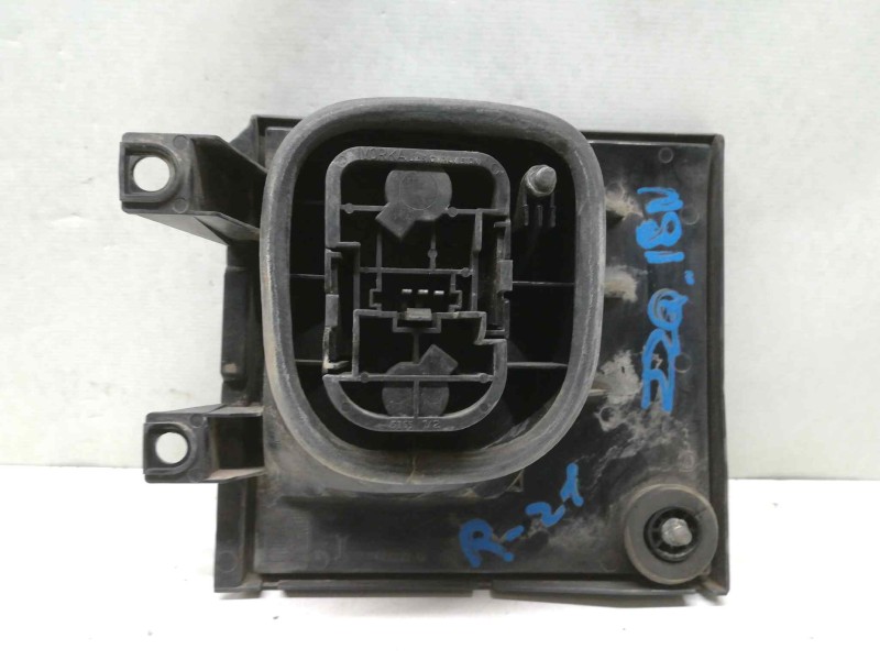 Recambio de piloto trasero izquierdo para renault 21 berlina (b/l48) gtx referencia OEM IAM   INTERIOR