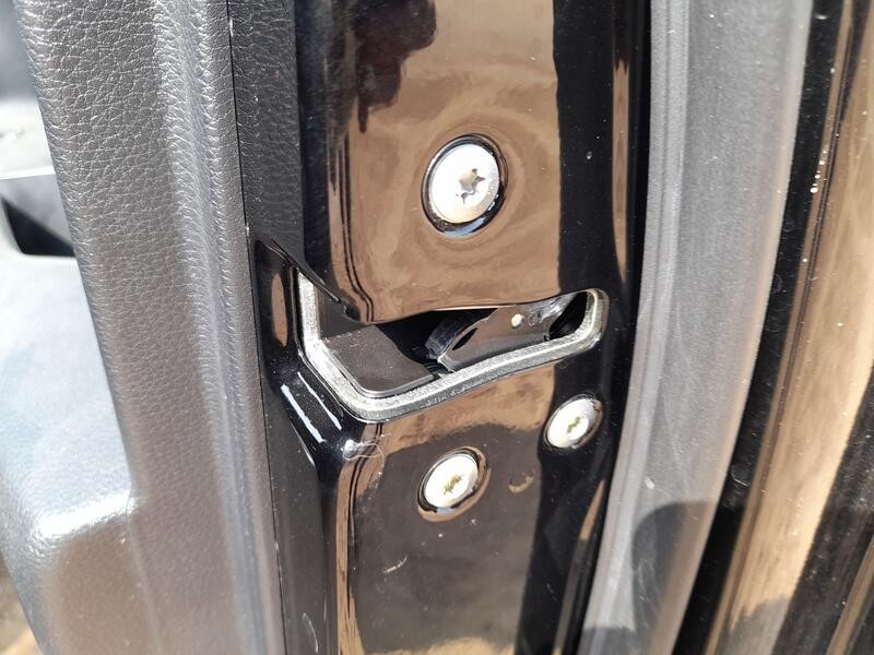 Recambio de cerradura puerta delantera derecha para kia stonic (yb) 1.2 cvvt referencia OEM IAM   