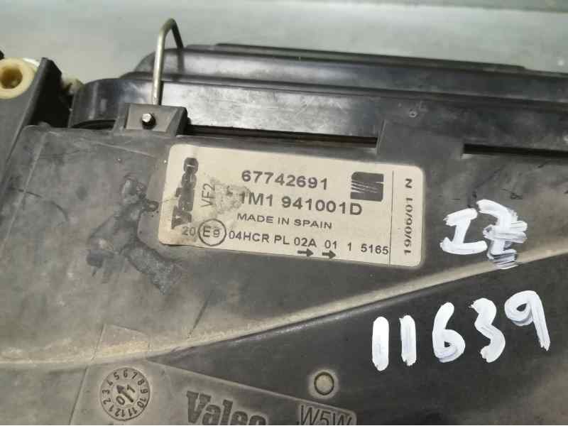 Recambio de faro izquierdo para seat leon (1m1) sport f.r. 4x4 referencia OEM IAM 1M1941001D  2 PATILLAS ROTAS