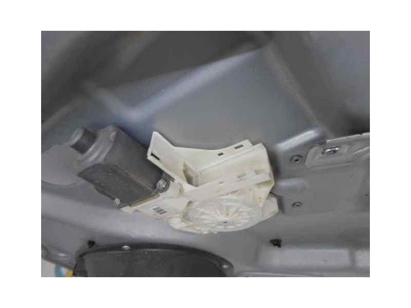 Recambio de elevalunas delantero derecho para ford focus berlina (cap) s referencia OEM IAM   