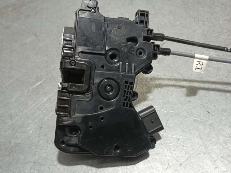 Recambio de cerradura puerta delantera derecha para hyundai kona essence 2wd referencia OEM IAM 81320J9010  ELECTRICA
