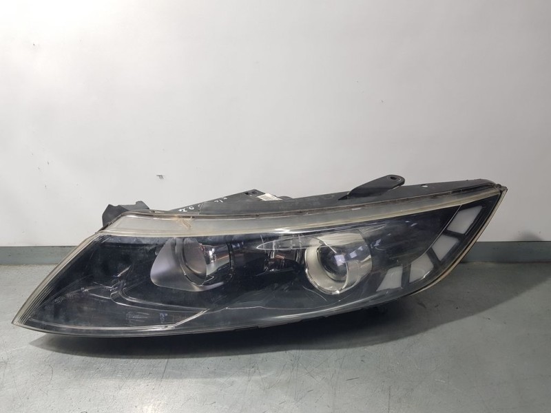 Recambio de faro izquierdo para kia optima concept referencia OEM IAM 921012T441  PATA ROTA Y TOCADO