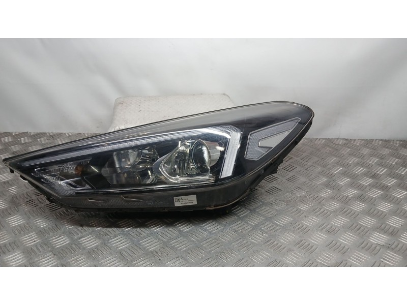 Recambio de faro izquierdo para hyundai tucson (tl, tle) 1.6 gdi referencia OEM IAM 92101D7600  