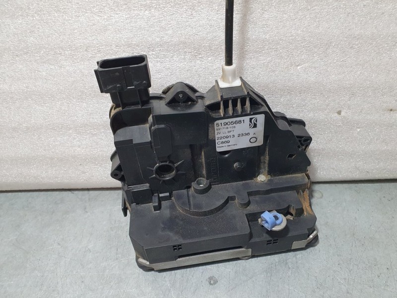 Recambio de cerradura puerta delantera derecha para fiat punto (199) easy referencia OEM IAM 51905681 931718103 6 PINES