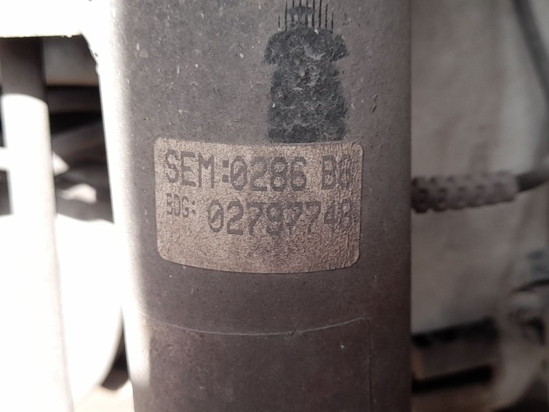 Recambio de amortiguador delantero izquierdo para citroën c3 iii (sx) 1.2 vti 82 referencia OEM IAM 9811371280  