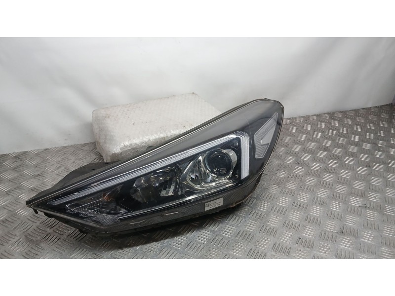 Recambio de faro izquierdo para hyundai tucson (tl, tle) 1.6 gdi referencia OEM IAM 92101D7600  