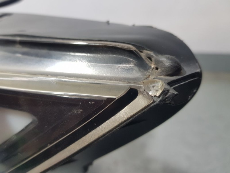 Recambio de faro izquierdo para kia optima concept referencia OEM IAM 921012T441  PATA ROTA Y TOCADO