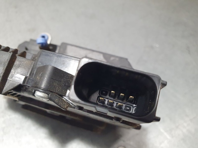 Recambio de cerradura puerta delantera derecha para fiat punto (199) easy referencia OEM IAM 51905681 931718103 6 PINES