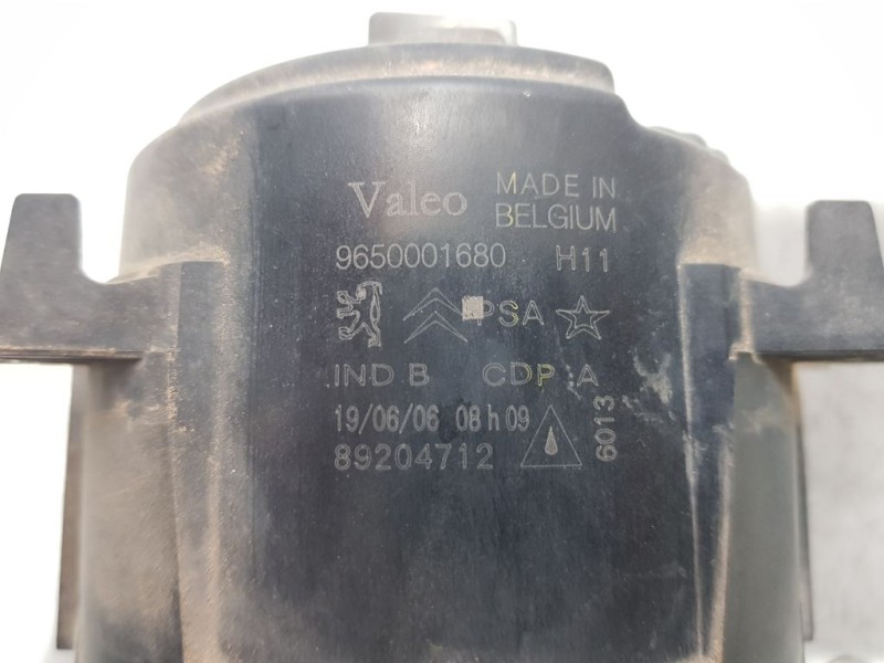 Recambio de faro antiniebla derecho para citroën c4 coupe collection referencia OEM IAM 9650001680 89204712 VALEO