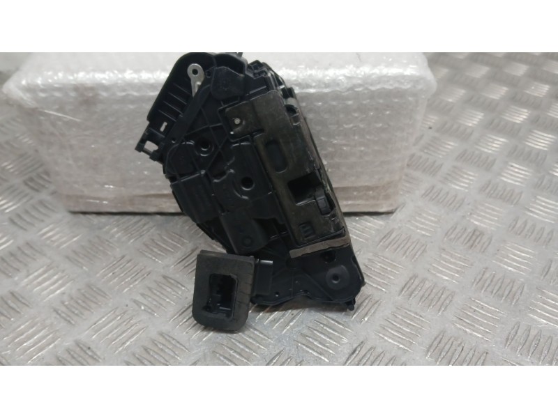 Recambio de cerradura puerta delantera izquierda para skoda octavia iii combi (5e5, 5e6) 1.5 tsi g-tec referencia OEM IAM 5TB837