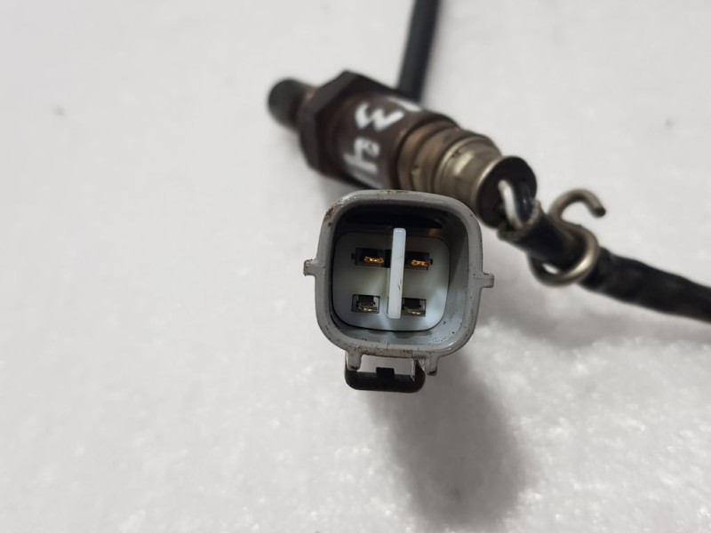 Recambio de sonda lambda para toyota auris hybrid active referencia OEM IAM 89465 02380 DENSO