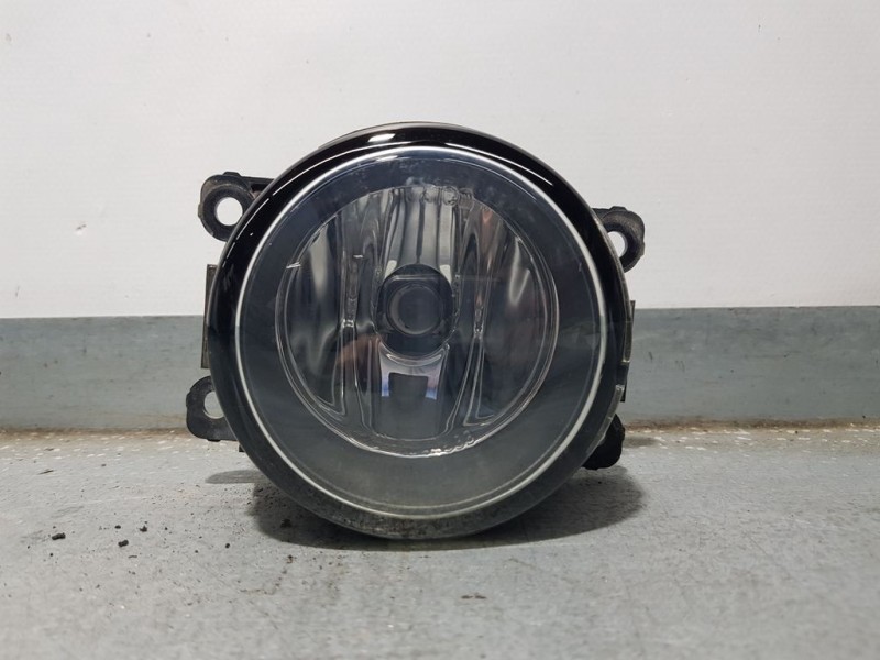 Recambio de faro antiniebla izquierdo para citroën c4 coupe collection referencia OEM IAM 9650001680 89204718 VALEO