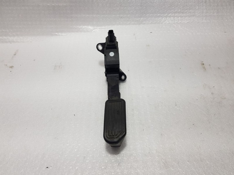 Recambio de potenciometro pedal para toyota auris hybrid active referencia OEM IAM 7811002120 13334532928 