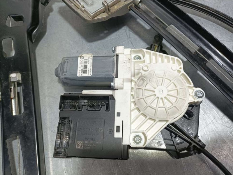 Recambio de elevalunas delantero derecho para volkswagen passat cc (357) básico referencia OEM IAM 962850104  ELECTRICO