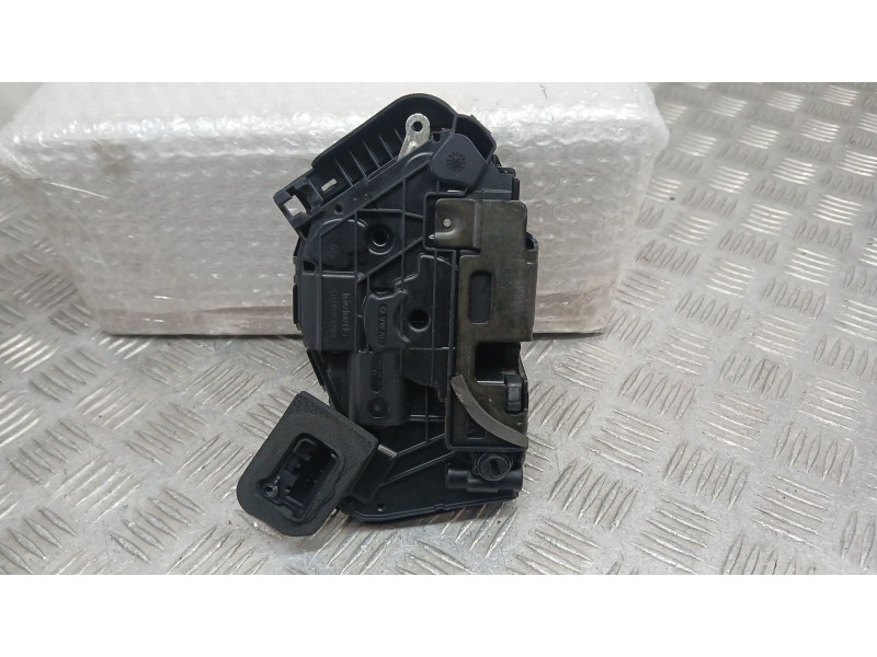 Recambio de cerradura puerta trasera izquierda para skoda octavia iii combi (5e5, 5e6) 1.5 tsi g-tec referencia OEM IAM 5TA83901