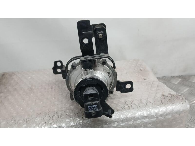 Recambio de faro antiniebla derecho para kia stonic (yb) 1.2 cvvt referencia OEM IAM 922012D9  