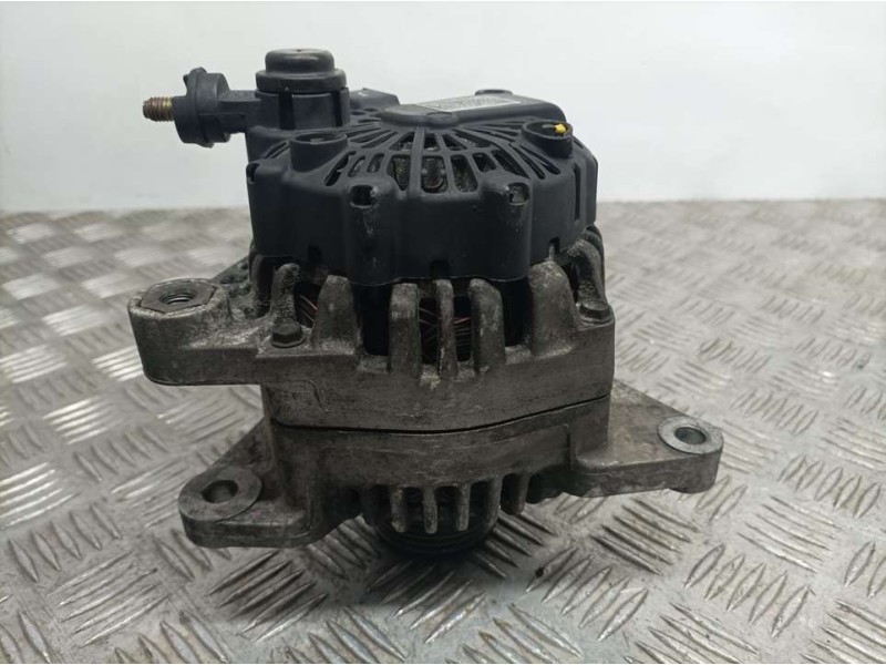Recambio de alternador para hyundai getz (tb) 1.5 crdi referencia OEM IAM 373002A010 2655103 VALEO
