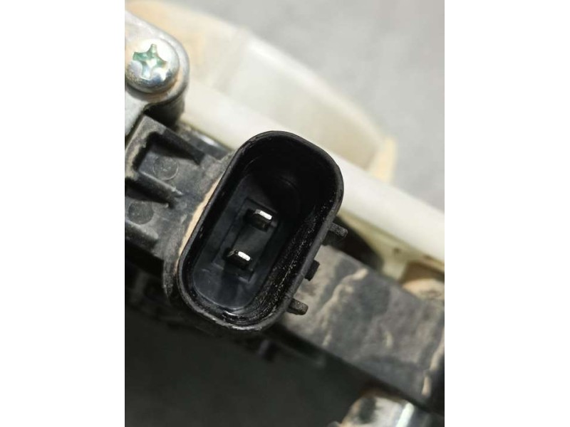 Recambio de elevalunas delantero derecho para hyundai kona essence 2wd referencia OEM IAM 82402J9000  ELECTRICO 2 PINS